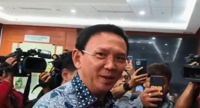 ahok-bersaksi-di-sidang-kasus-mengenai-minyak
