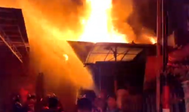 Kebakaran Pabrik di Surabaya, 10 Pekerja Luka