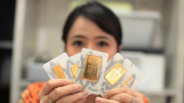 Update Harga Emas Antam Hari Ini Naik Tajam Tembus Rekor